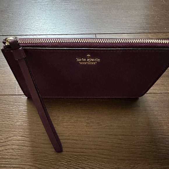 Kate Spade wristlet - Picture 6 of 8